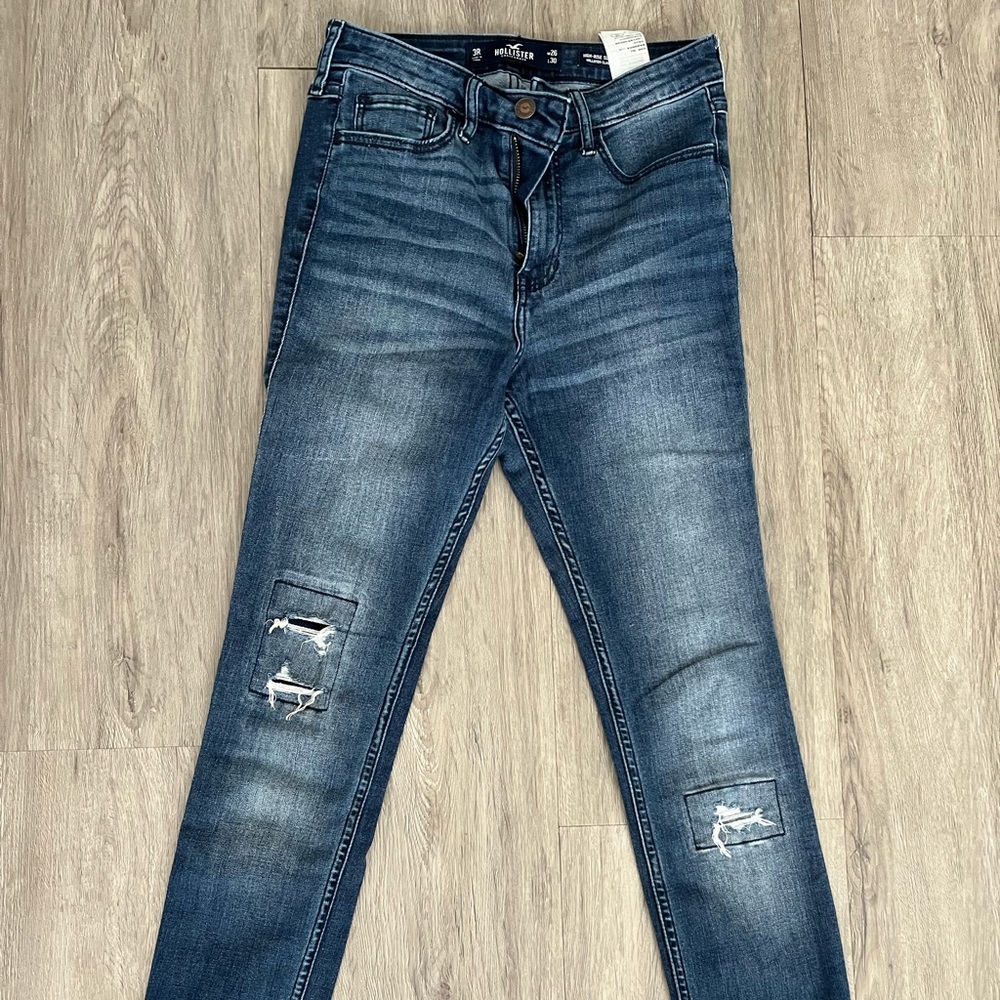 Hollister Distressed Skinny Medium Wash Jeans